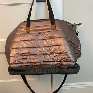 NWOT Stella & Dot Rose Gold Crush It Bag